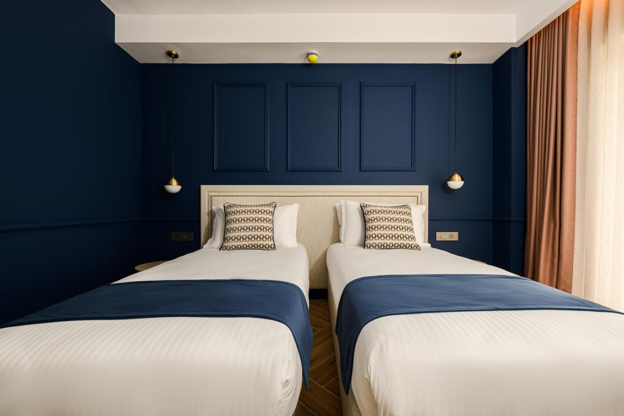 XVI Suites - Adults Only แนกซ์ซาร์ ภายนอก รูปภาพ