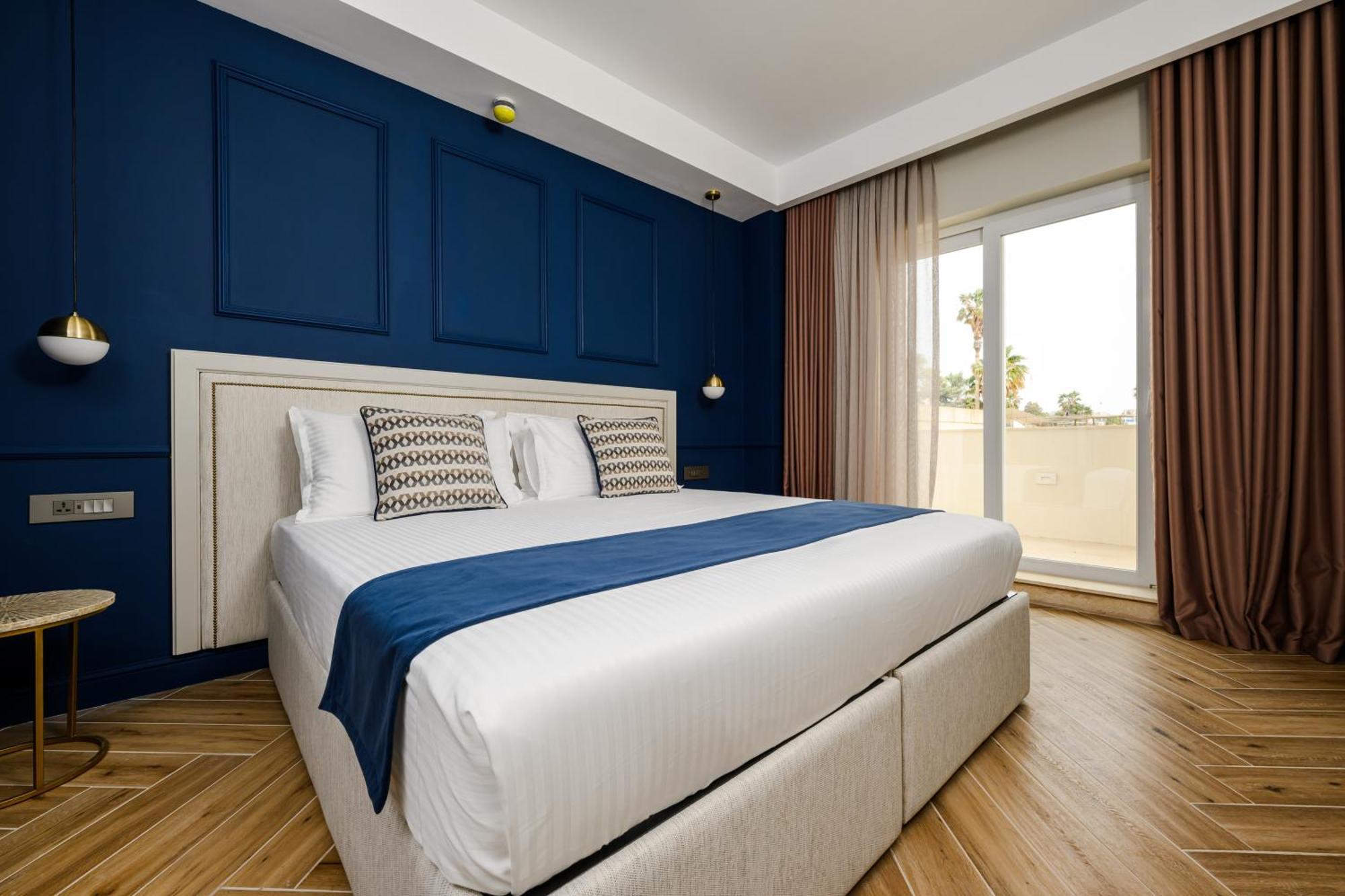 XVI Suites - Adults Only แนกซ์ซาร์ ภายนอก รูปภาพ