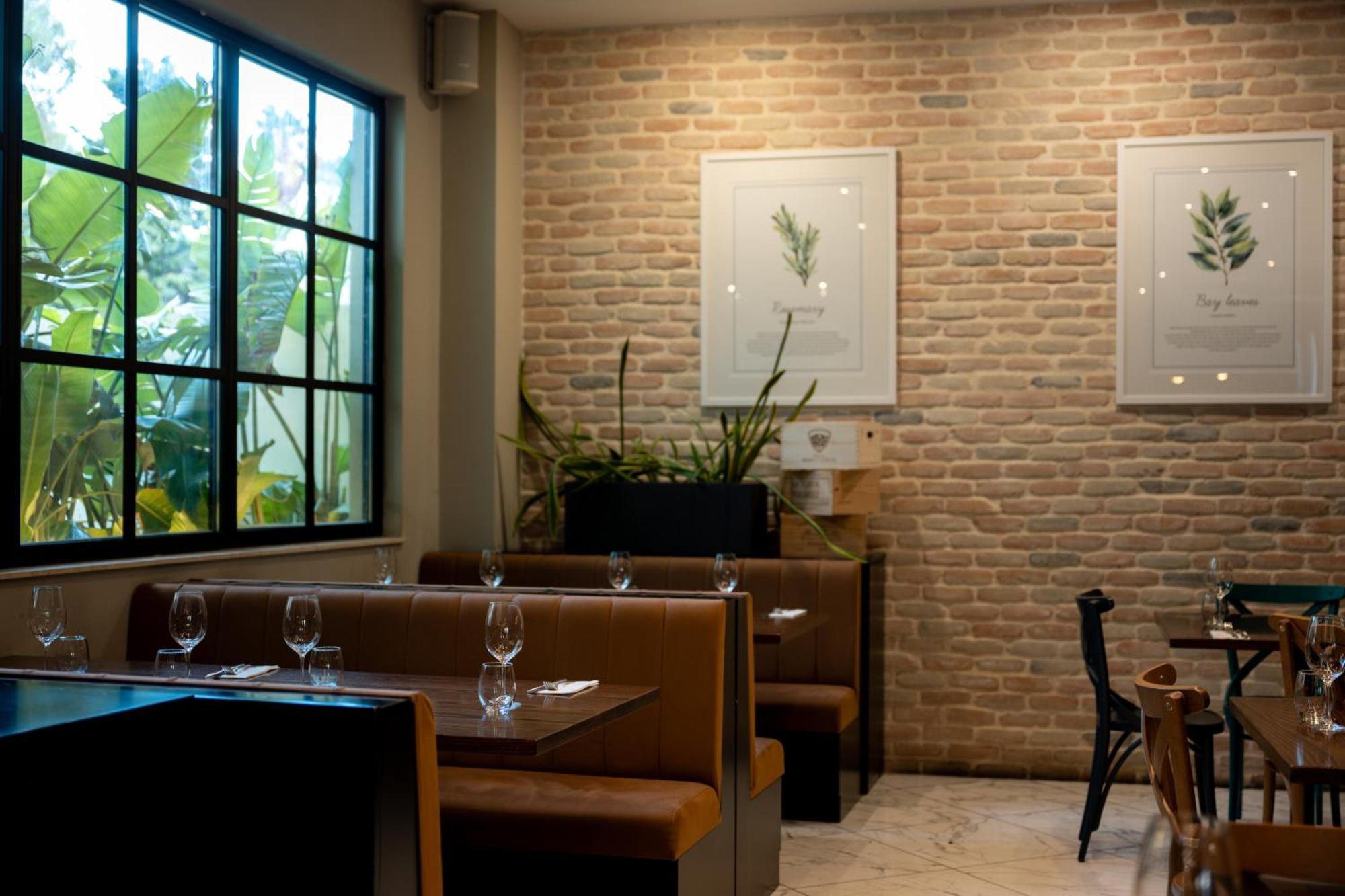 XVI Suites - Adults Only แนกซ์ซาร์ ภายนอก รูปภาพ