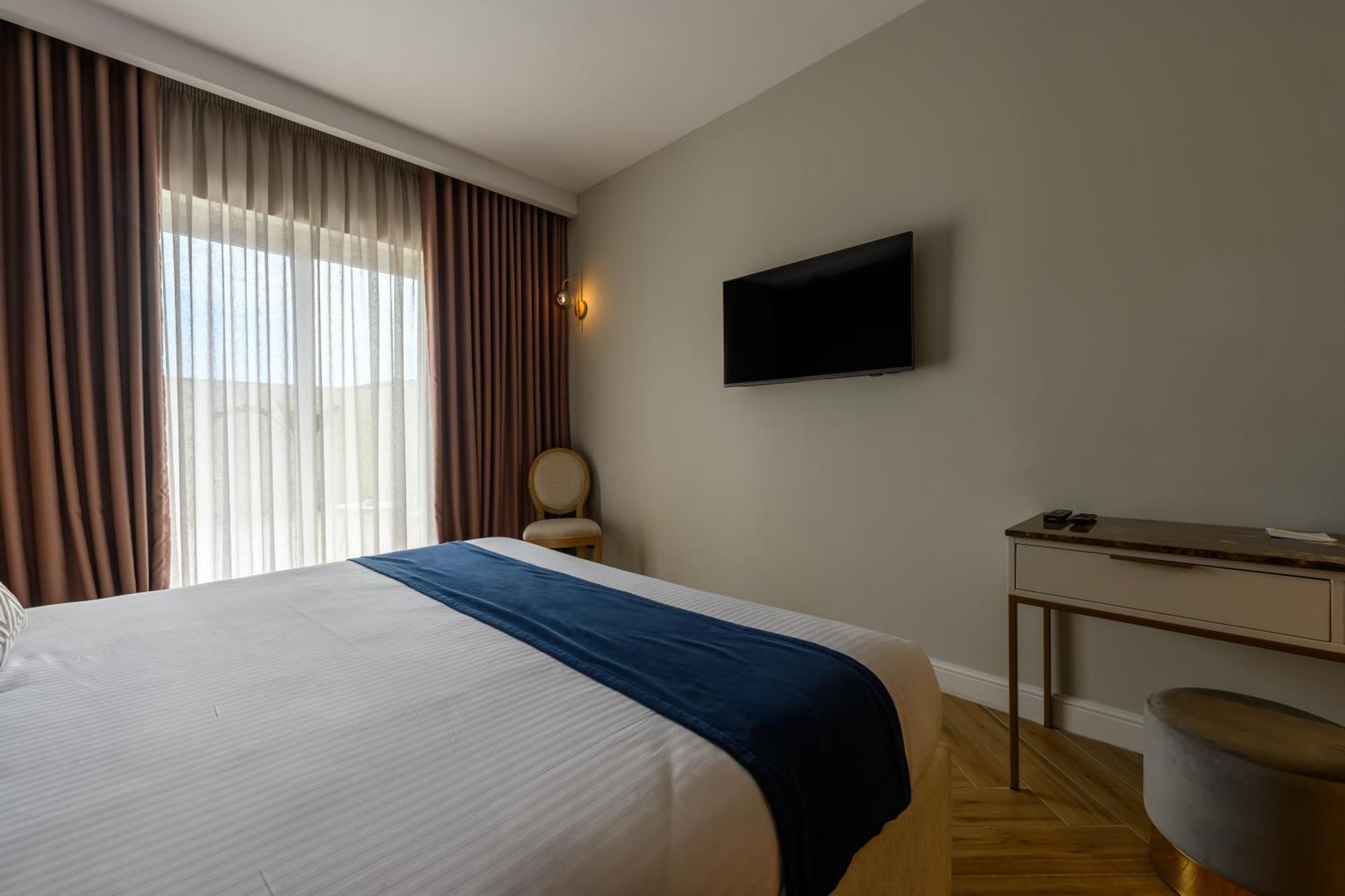 XVI Suites - Adults Only แนกซ์ซาร์ ภายนอก รูปภาพ